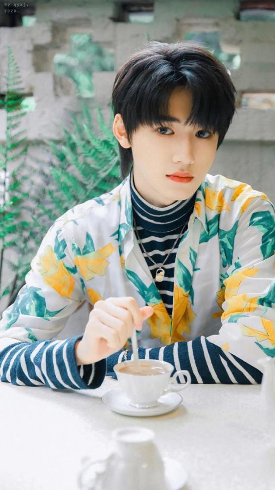 娱乐爆料社宋亚轩,娱乐爆料社独家揭秘，明星背后的故事  第2张